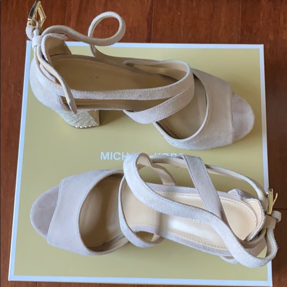 Audrey platform - Picture 2 of 3